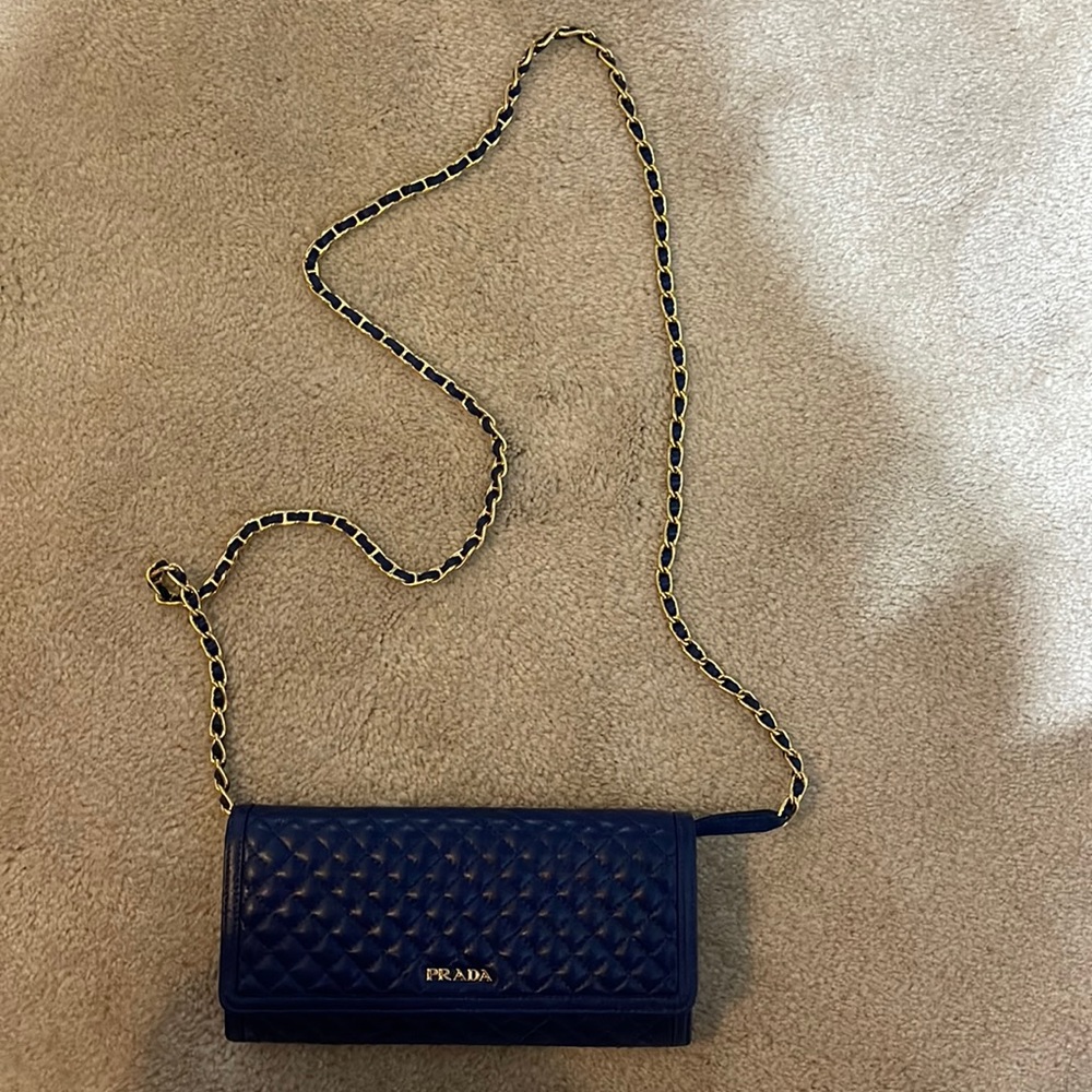 Prada soft calf quilt wallet crossbody - Picture 1 of 5